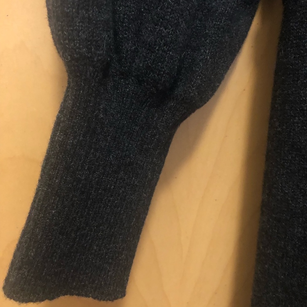 NWT VINCE Wool/Cashmere V-Neck Full Length Sweater Dress Size XS - Picture 4 of 13